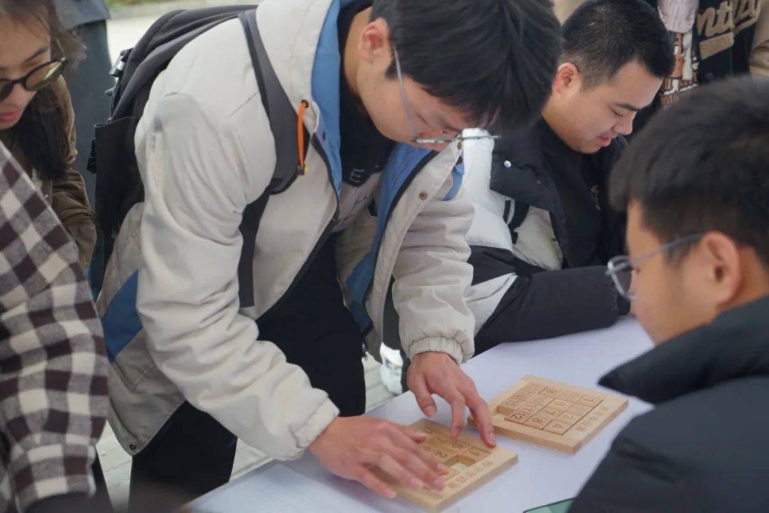 华容道1.jpg
