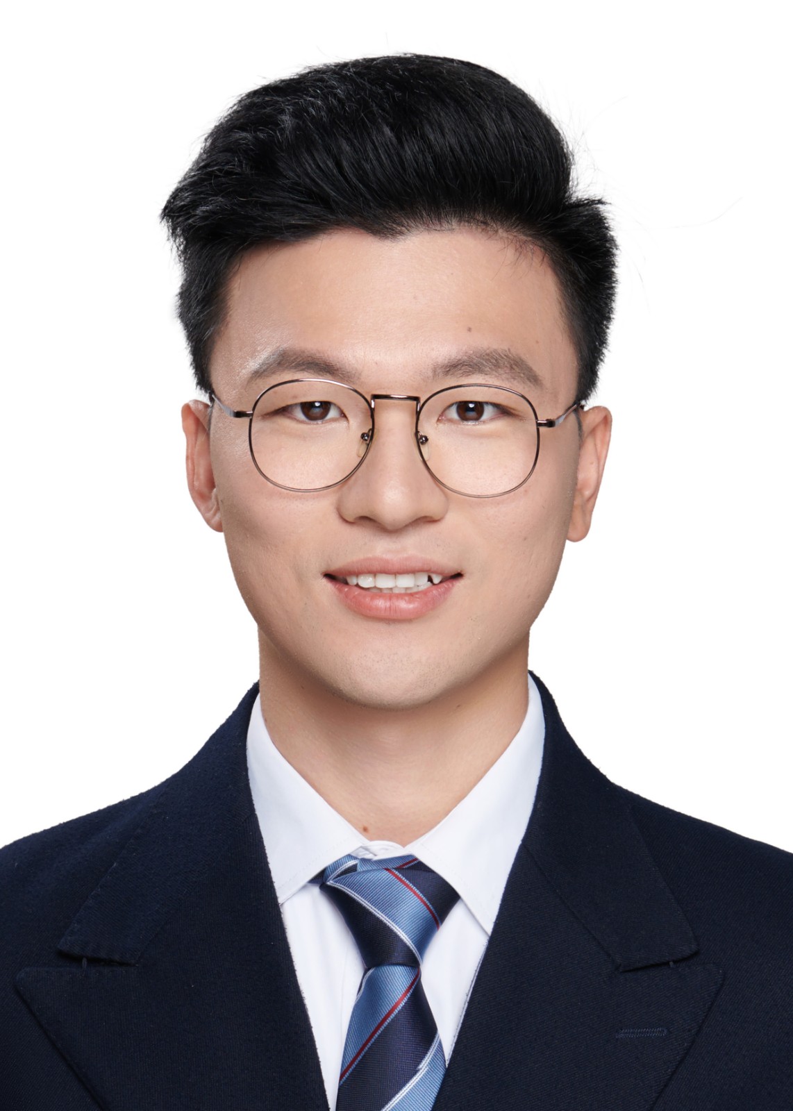 1761722498610243.jpg 杨成浪-微笑1寸.jpg