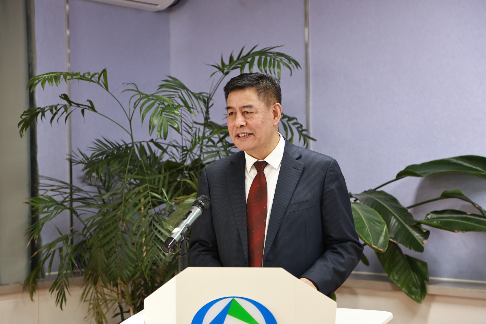 代钦教授致辞.JPG