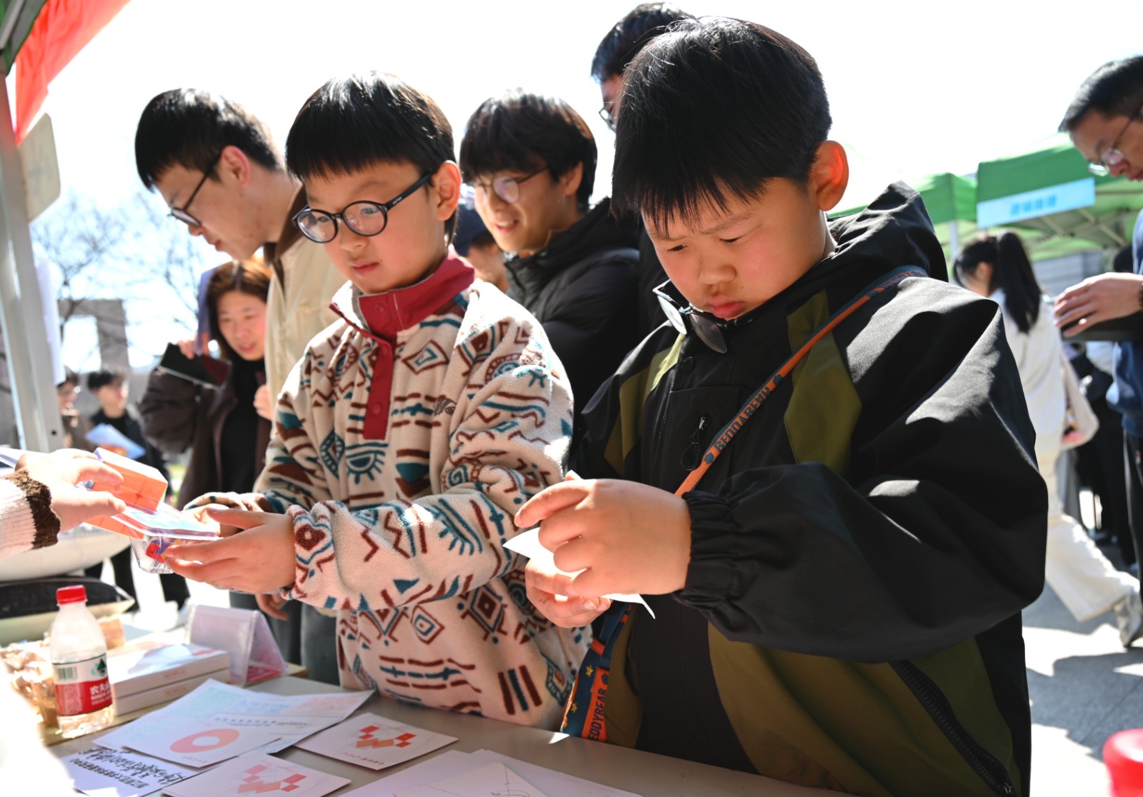1773798304299619.jpg 浙师大数学文化节开幕式现场数学科普活动1.jpg